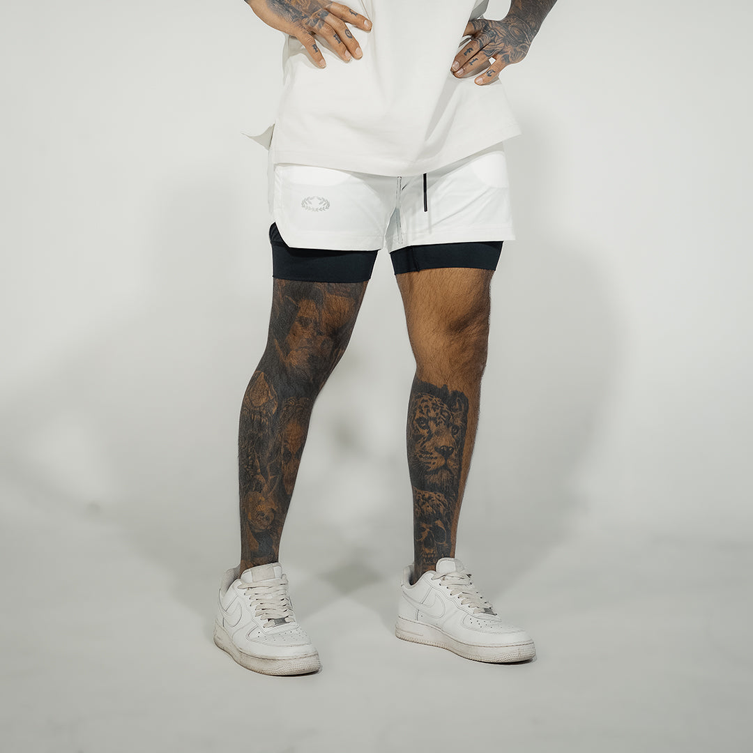 TECH TRAINING SHORTS – WHITE – Victa Fit