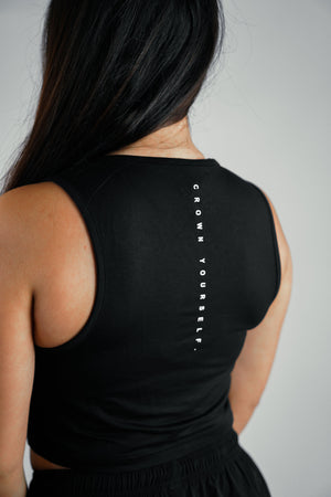 VICTA BAMBOO SLEEVELESS CROP – BLACK